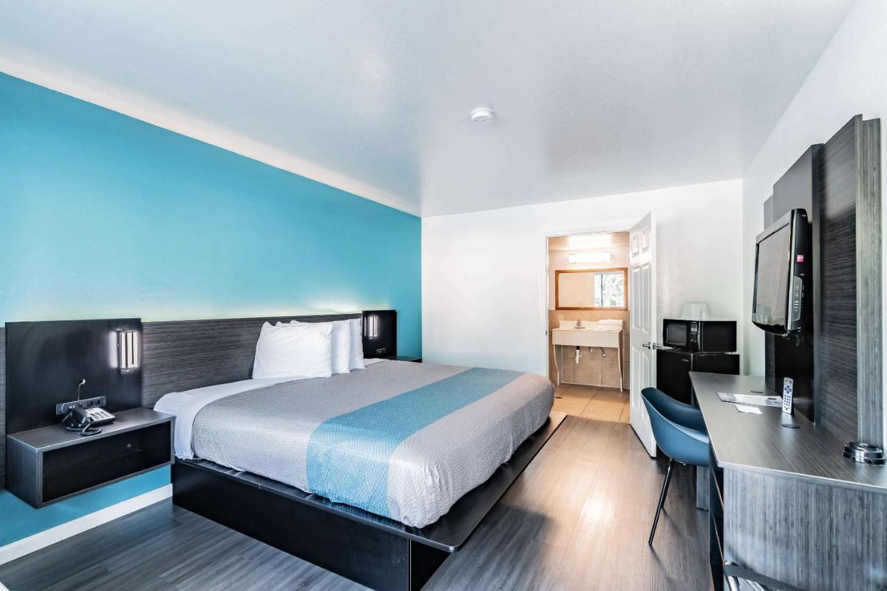 Motel 6 Tampa Near Fairgrounds - Casino Luaran gambar