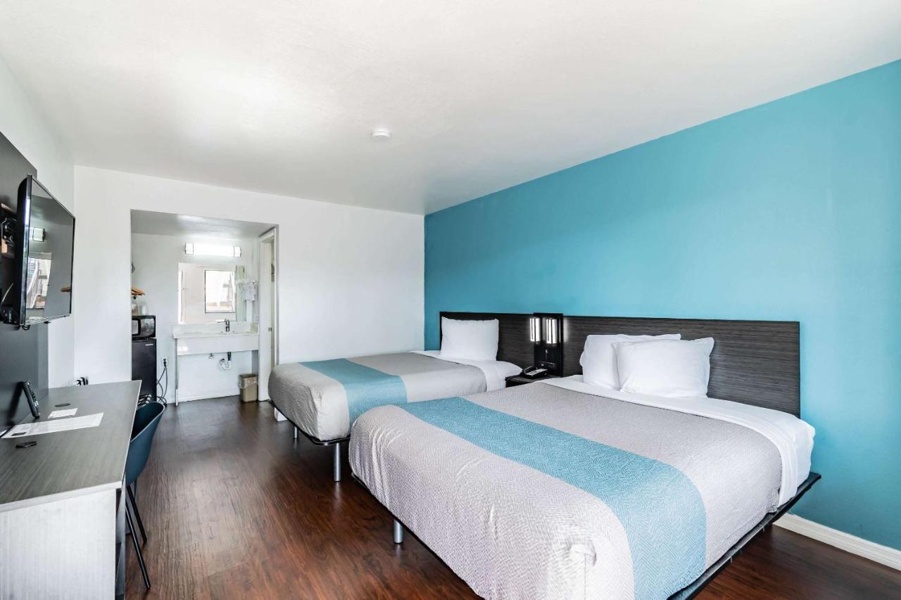 Motel 6 Tampa Near Fairgrounds - Casino Luaran gambar